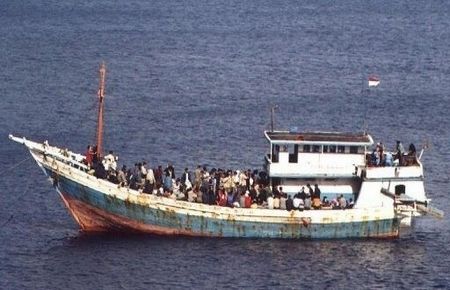 160 Göçmeni Taşıyan Gemi Alabora Oldu