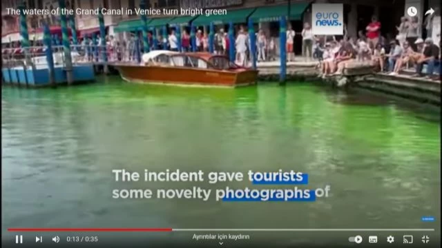 Venedik'teki kanal Floresan Yeşile Dönüyor