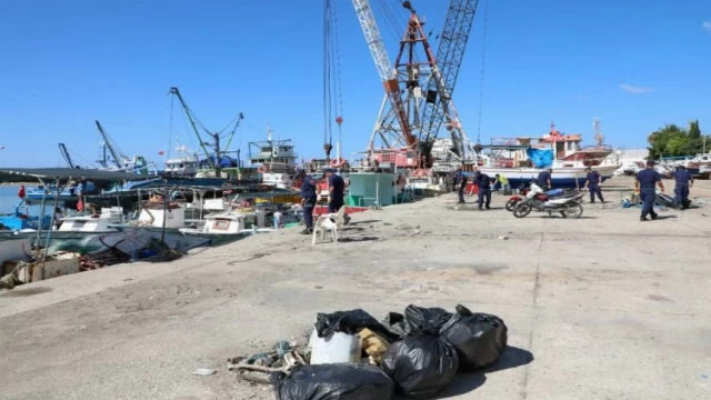 Hatay’da deniz ve sahil temizliği