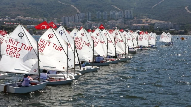 İzmir Narlıdere’de kahramanlara yelken açtılar!