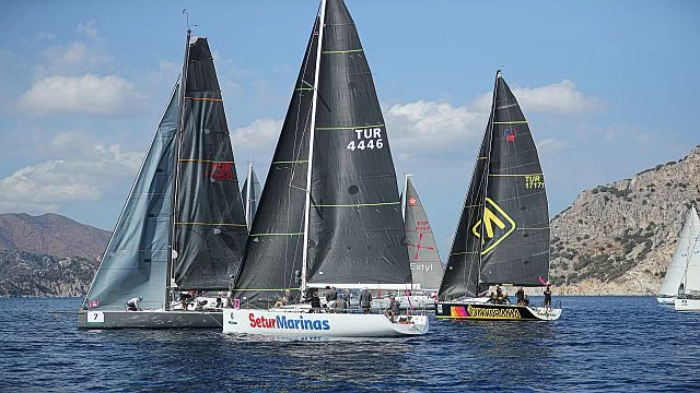 Setur Marinas, Yarışçılara Ödüllerini Takdim Etti