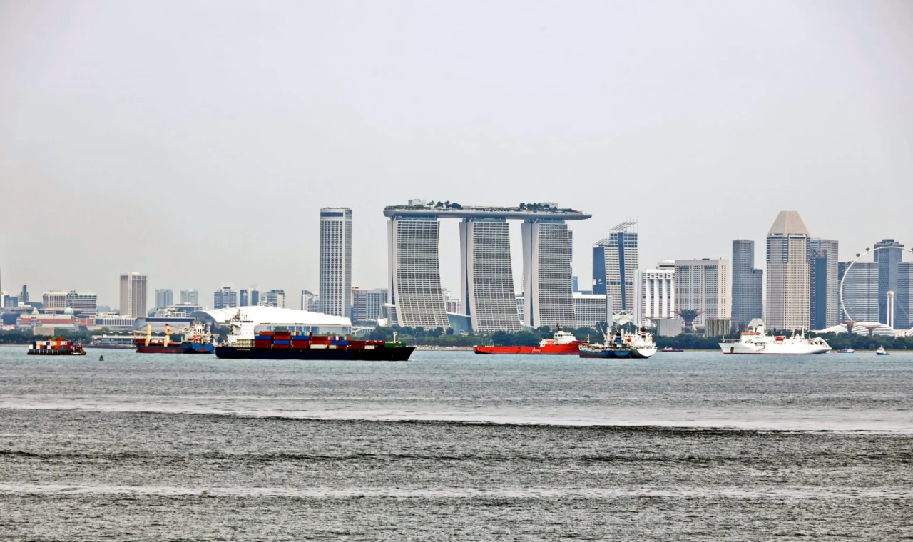 Feribot ve Tanker Çarpıştı