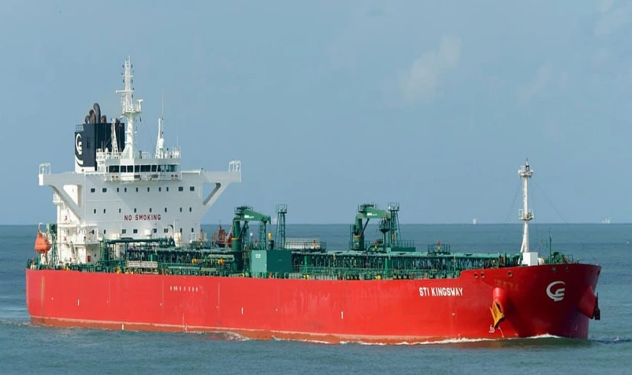 11 Yıllık LR2 Tankerini Sattı