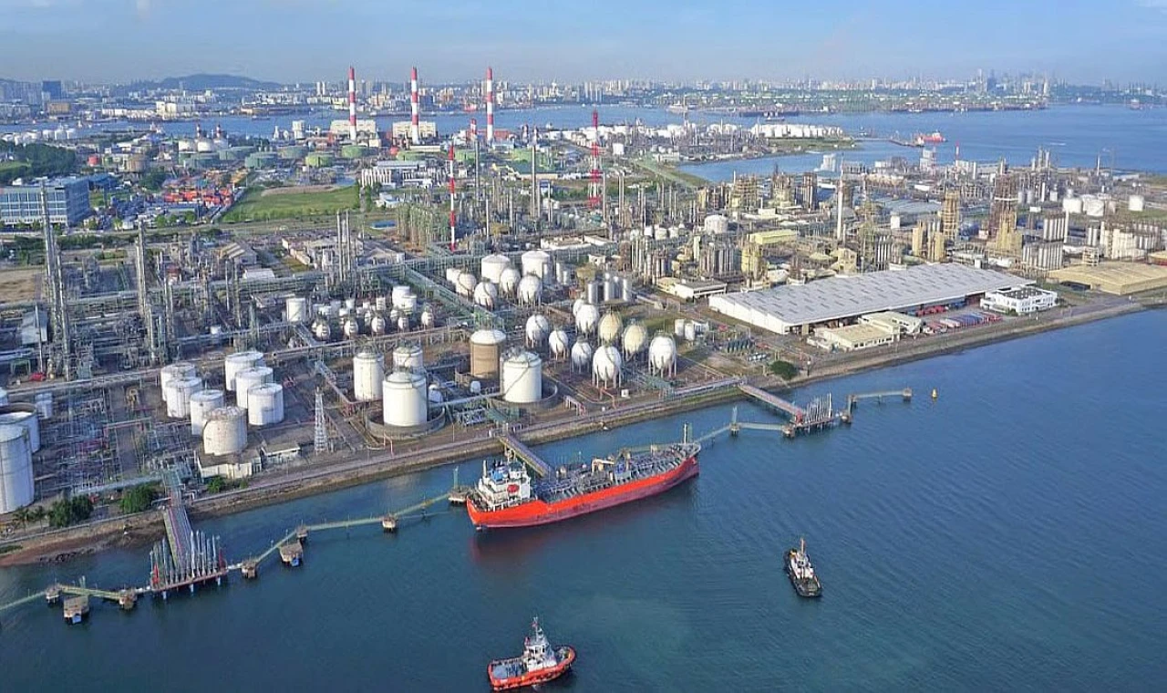 Singapur'un Akaryakıt Stokları