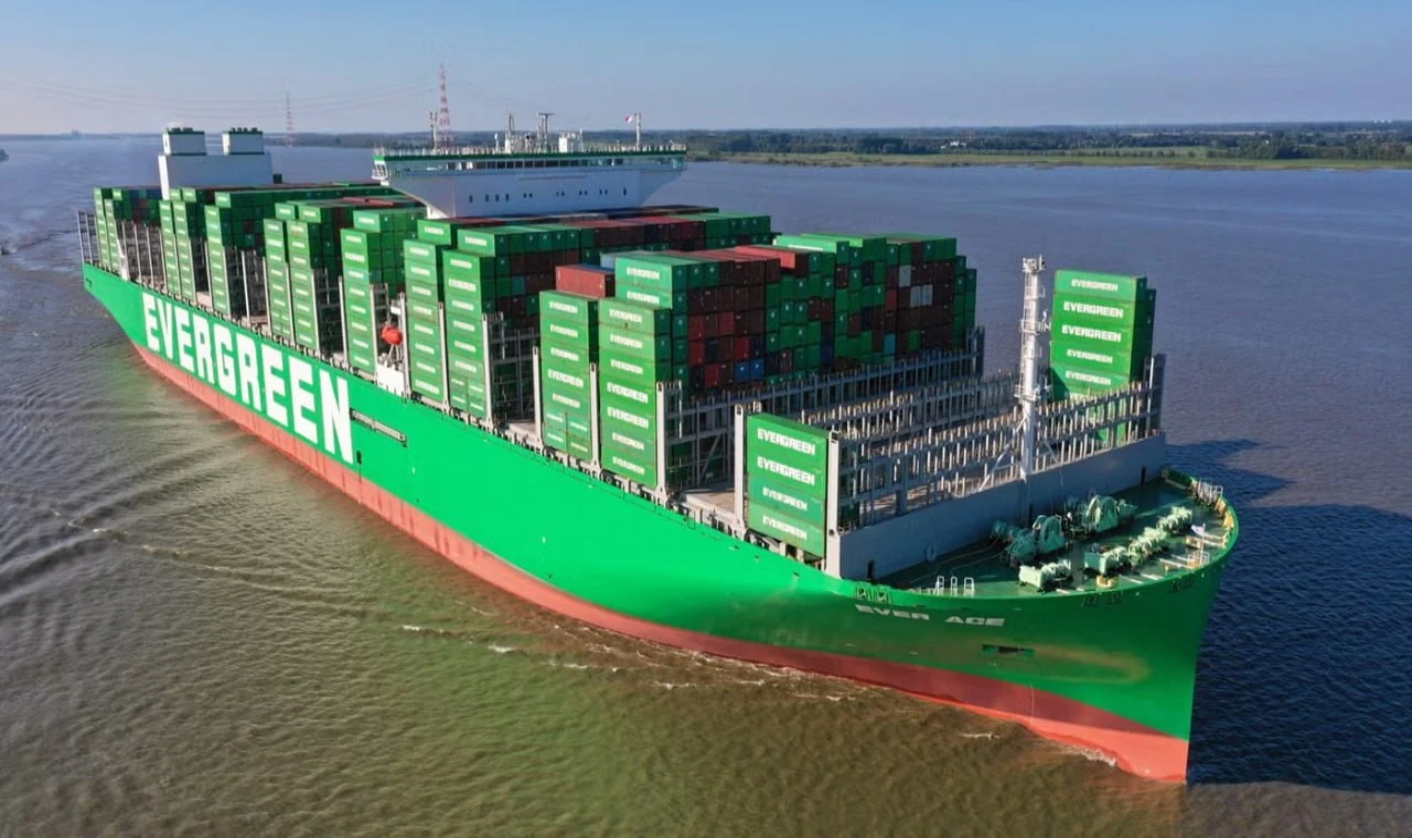 Yeni Yılı'nı Zirve Fiyatlarla Kutluyor