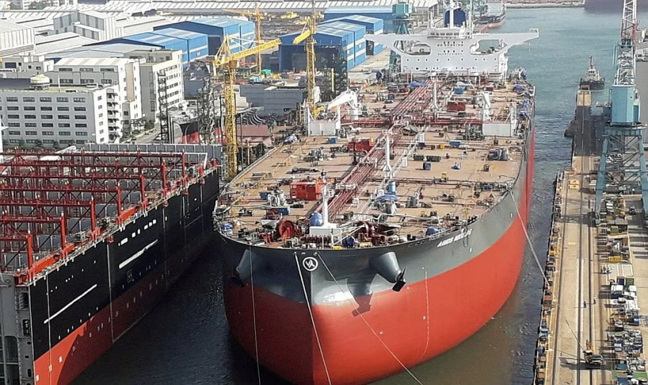 Yunan Tankerlerini Kiralıyor