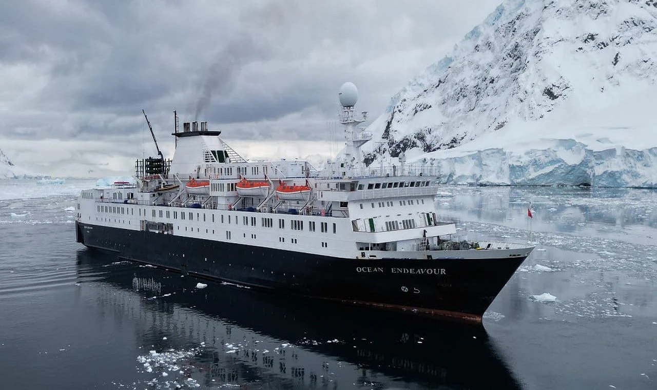 "Yüzen Bir Otel" Kiraladı