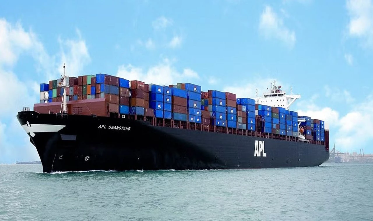 Konteyner Filosu Sığınak Arıyor