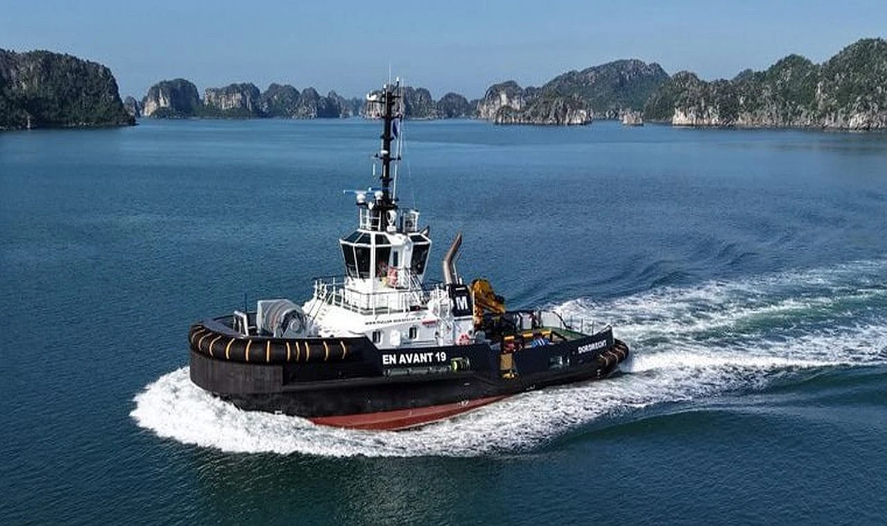 ASD Tug 2811 Römorkörü Teslim Etti