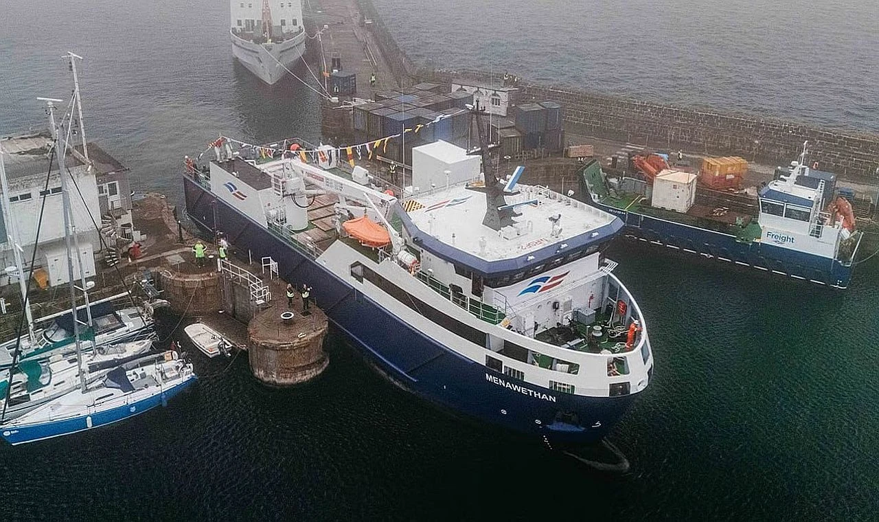 Penzance Limanına Ulaştı