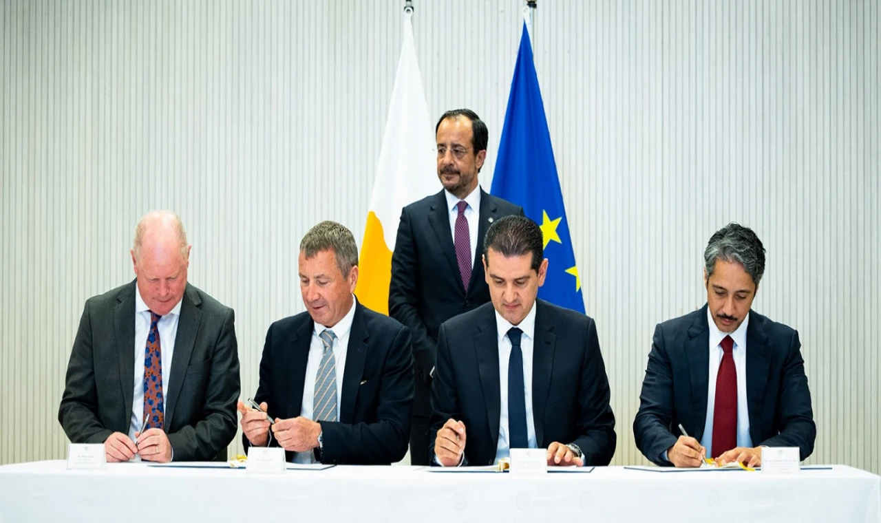 QatarEnergy Anlaşma İmzaladı
