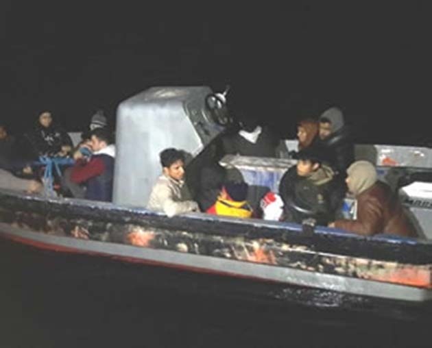 Sahil Güvenlik Ekipleri Tarafından 21 Mülteci Yakalandı
