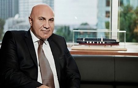 İsveç'in üçüncü büyük limanını aldı