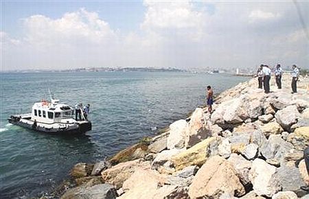 Kadıköyde Denizde Ceset...