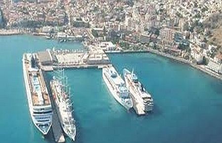 Kuşadası Limanı?nda Yıkım Kararı