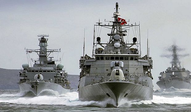 Askeri Gemiler Türk Loyduna Emanet