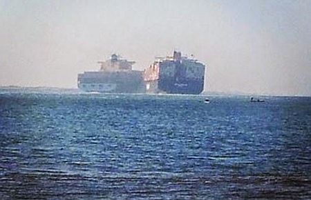 Minübüsçü kaptanlar gemileri çarpıştırdı