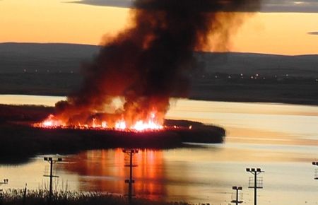 Mogan Gölü'nde yangın!