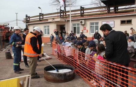 Öğrencilere Deniz Kirliliği ile Mücadele Tabikatı