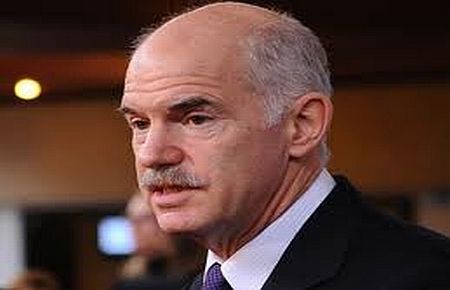 Papandreu'yu Gemiye Almadı, İşinden Oldu!?