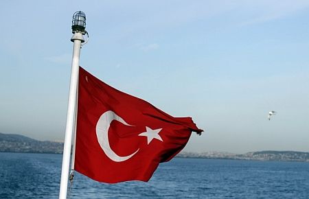 Türk bayrağına geçiş için son fırsat