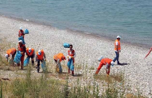 Sahilden Toplanan Çöpler Geri Dönüşüme Kazandırılıyor