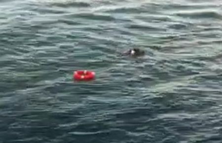 Vapurdan Düşen Yolcu Dikkatli Kaptan Sayesinde Kurtuldu