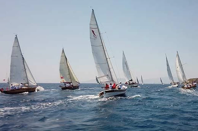 Bodrum’da Yatlar Sahil Güvenlik Komutanlığı’nın 40. Yılı’na Yelken Açtı