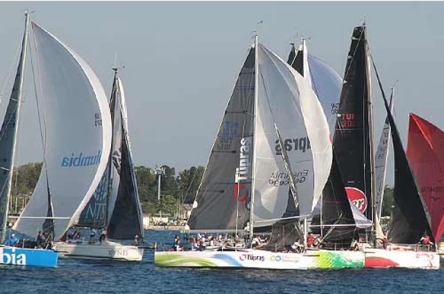 TAYK-Eker Olympos Regatta Moda’dan Start Aldı