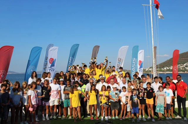 Zafer Kupası Rüzgar Sörfü Yarışları Tamamlandı