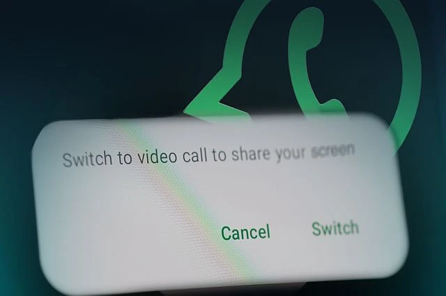 WhatsApp ekranınızı tanımadığınız insanlarla paylaşmayın