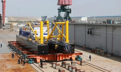 Tarama Gemisi Denize İndirildi