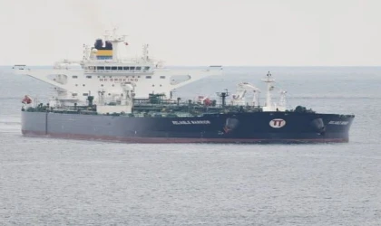 Süveyş Max Tankeri Gönderdi