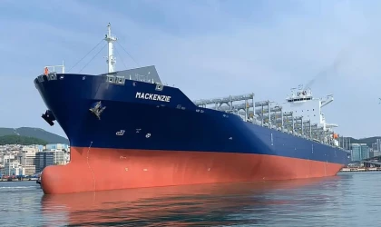 İki Yeni Gemi Teslim Etti