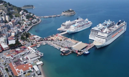 Rekor Kruvaziyer Trafiğiyle Tamamladı