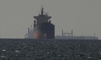 "Dost" Gemiler Kontrol Ediyor