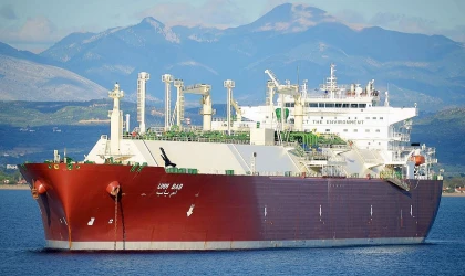 LNG Tankerleri Satın Alıyor