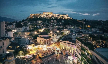 Atina Ofisini Kapatıyor