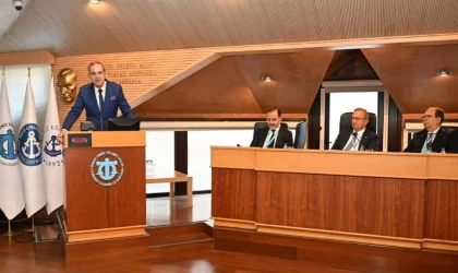 Üçüncü Dönem İçin Aday Olmayacağını Açıkladı