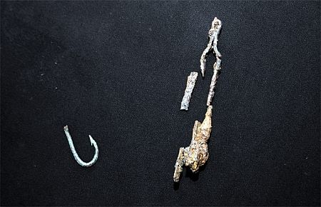 2 Bin Yıllık Olta Bulundu