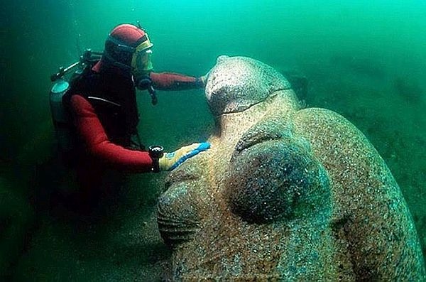 Heracleion Antik Kenti Gün Yüzüne Çıkıyor