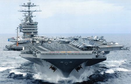 ABD uçak gemisi Körfez'de