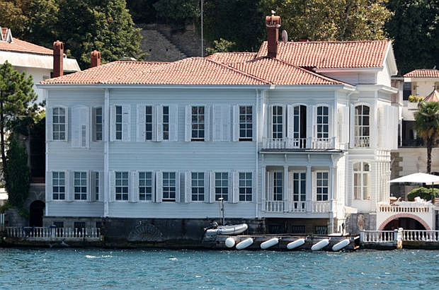 Bu yalının 5'de biri satılıyor