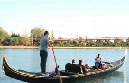 Adana'da Gondol sefası