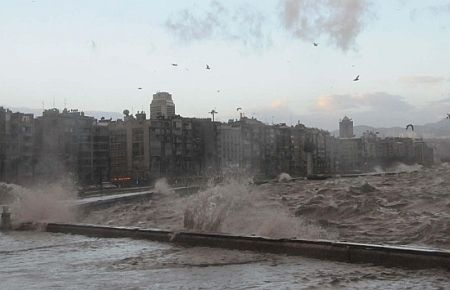 Akdeniz ve Ege'ye fırtına uyarısı