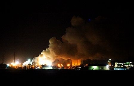 Amsterdam limanında yangın paniği