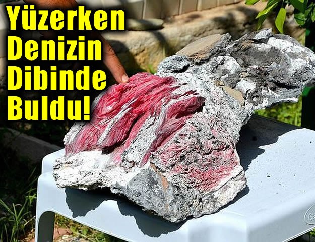 Yüzerken denizin dibinde buldu!
