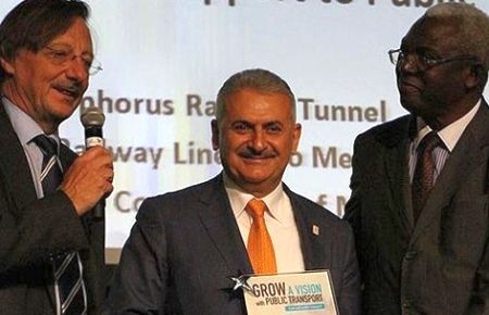  Bakan Yıldırım'a ?Ulaştırma Oscar'ı?