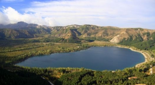 Bakanın Isparta hedefi 2 milyon turist