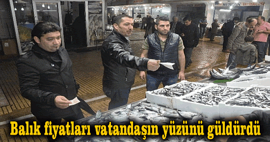 Balık fiyatları vatandaşın yüzünü güldürdü